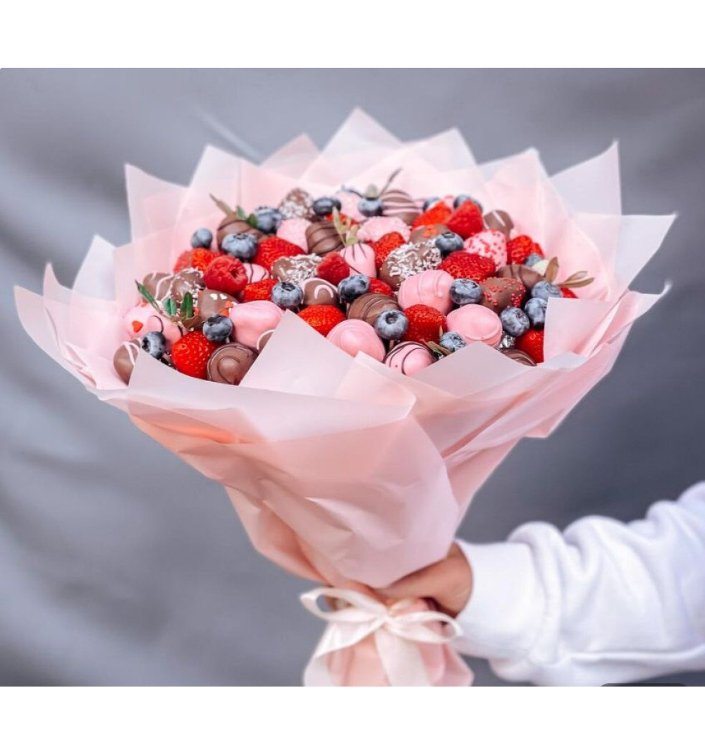 Шоколадтағы ассорти құлпынай